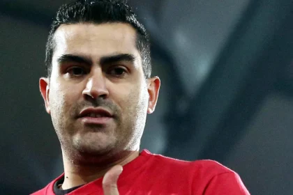 Ο Νέρι Καστίγιο στο Γεώργιος Καραϊσκάκης σε παλιότερο αγώνα του Ολυμπιακού