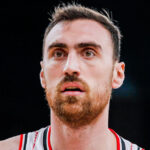 nikola milutinov olympiacos action aek