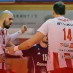 Παίκτες του Ολυμπιακού σε αγώνα χάντμπολ κόντρα στην BK-46 για το EHF European Cup