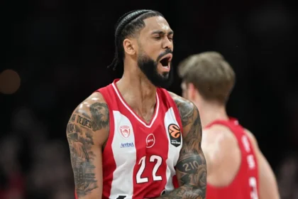 Ο Τάιλερ Ντόρσει σε φάση απο αγώνα του Ολυμπιακού στο ΣΕΦ