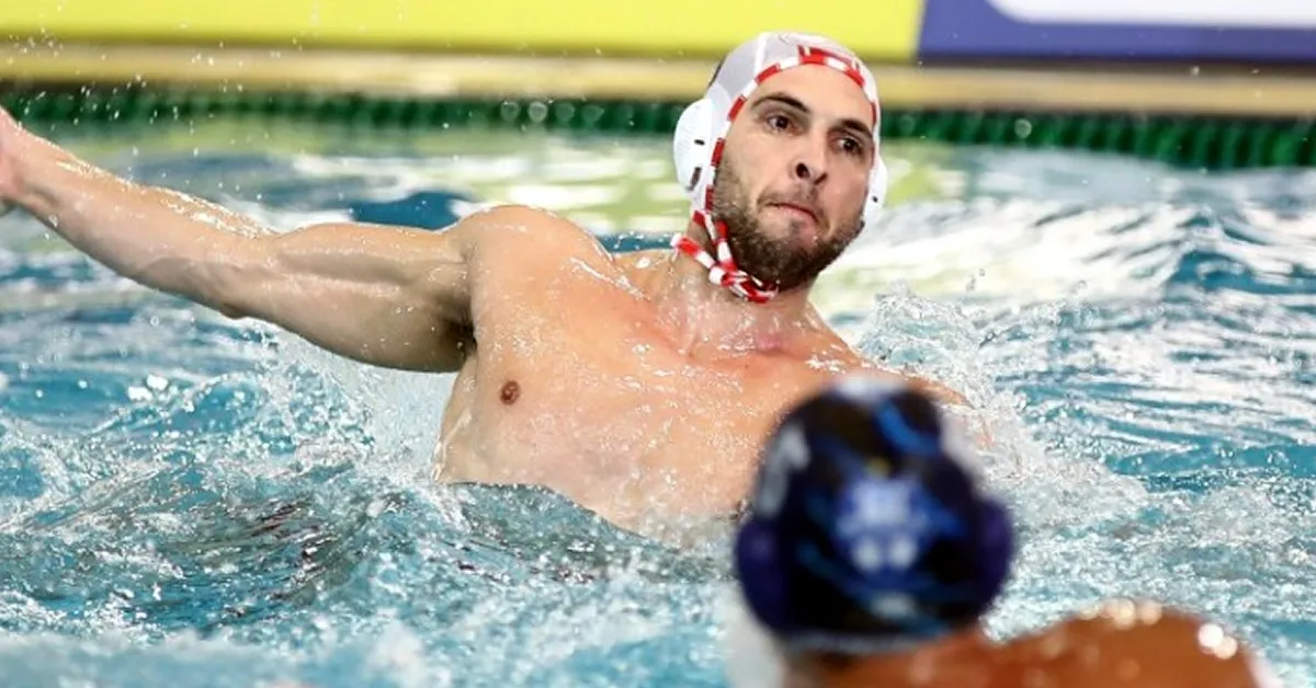 Ο Παπαναστασίου σε προσπάθεια για σουτ