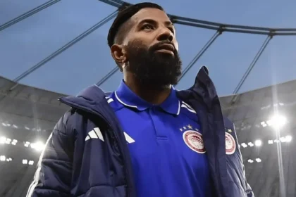 Ο Βραζιλιάνος μπακ του Ολυμπιακού, Ροντινέι, πριν το ματς με τη Λεβερκούζεν