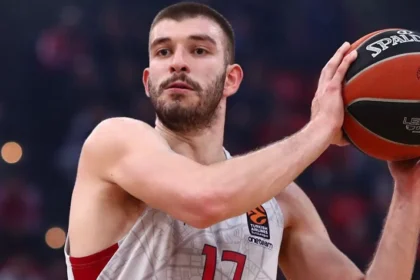 Ο Νίκος Ρογκαβόπουλος σε παλιότερη προσπάθεια του