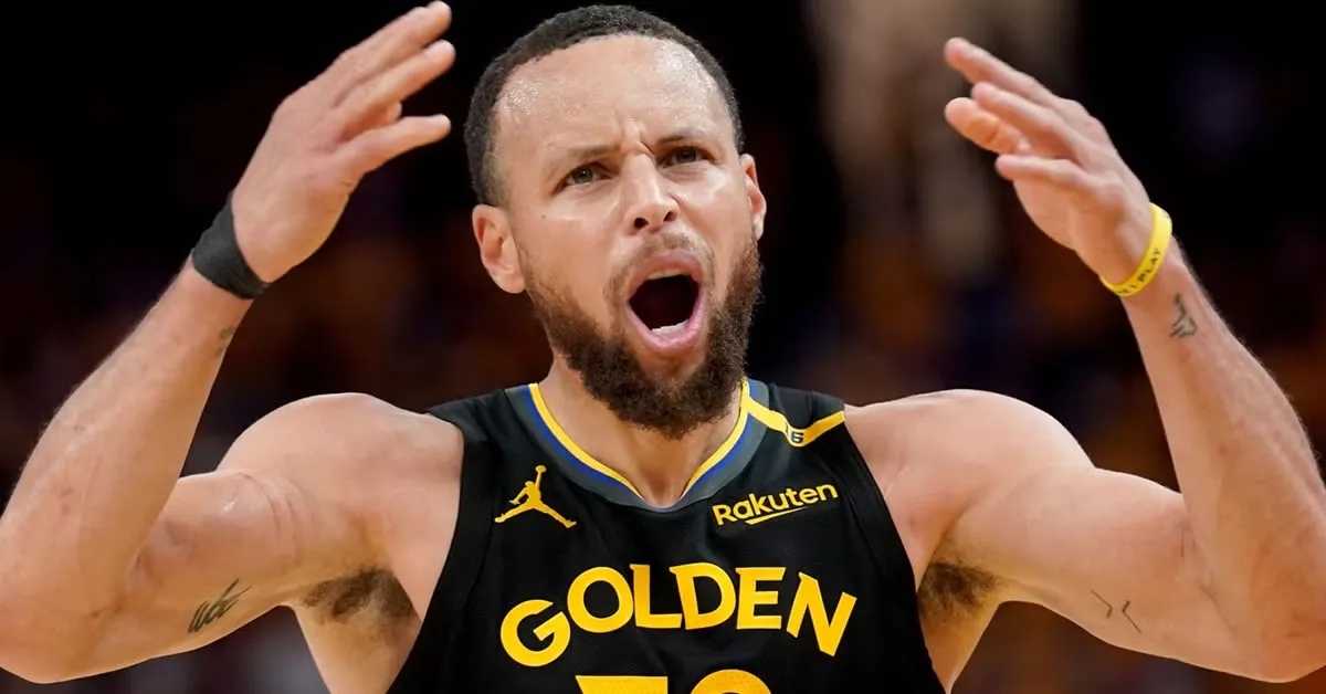 Ο Στεφ Κάρι των Γκόλντεν Στέιτ Ουόριορς