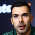 Ο Κώστας Σλούκας κατά τη διάρκεια συνέντευξης Τύπου