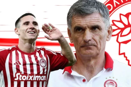 Ο Ντάνιελ Ποντένσε με τη φανέλα του Ολυμπιακού σε στιγμιότυπο αγώνα της Super League.