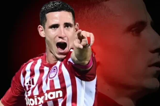 Ο Ντάνιελ Ποντένσε με τη φανέλα του Ολυμπιακού σε αγωνιστική δράση στον αγωνιστικό χώρο