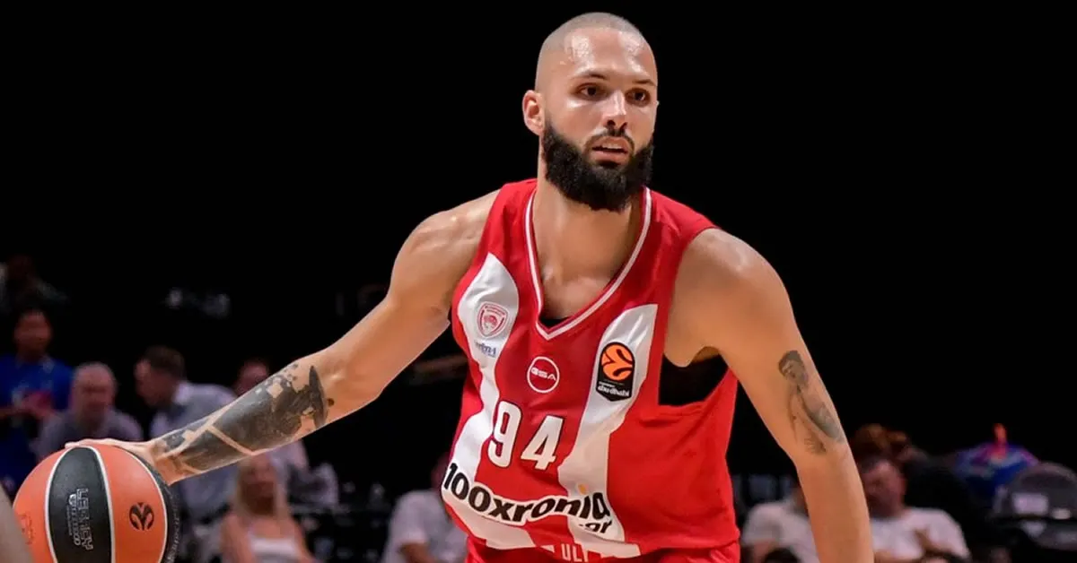 Αδιανόητη εμφάνιση από τον Εβάν Φουρνιέ