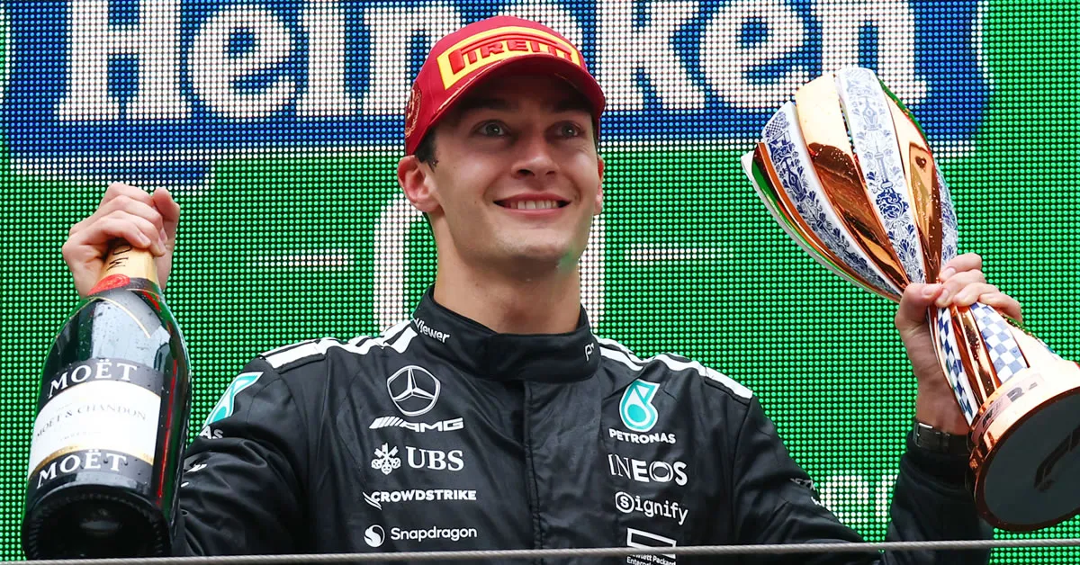 Τζορτζ Ράσελ στο podium του Κινεζικού GP ( Τζορτζ Ρασελ)