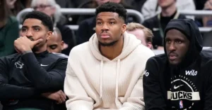 Μπακς σε Γιάννη Αντετοκούνμπο: «Τέλος η σεζόν» – Η οργισμένη αντίδραση του Greek Freak