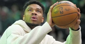 Μιλγουόκι Μπακς: Τελεσίγραφο στον Αντετοκούνμπο – «Ανανέωση ή ανταλλαγή!»