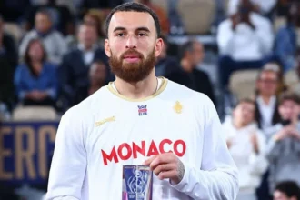 Μάικ Τζέιμς