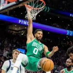 jayson tatum celtics epistrofi td garden