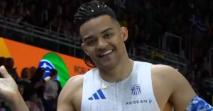 Εμμανουήλ Καραλής: «Πέταξε» στο ασημένιο με 6,05μ. και «τρόμαξε» την κορυφή του κόσμου!