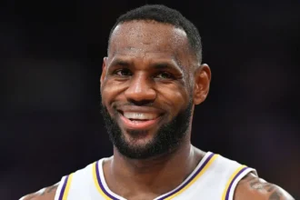 Ο ΛεΜπρόν Τζέιμς ετοιμάζεται για το ιστορικό ρεκόρ στο NBA
