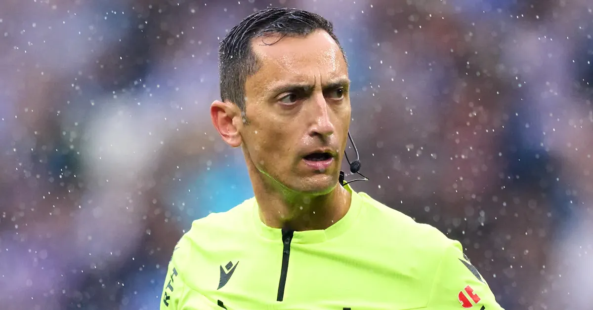 Ο Ισπανός διαιτητής Χοσέ Μαρία Σάντσεθ Μαρτίνεθ σε αγώνα