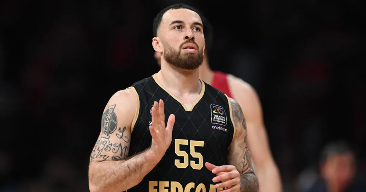 Μάικ Τζέιμς