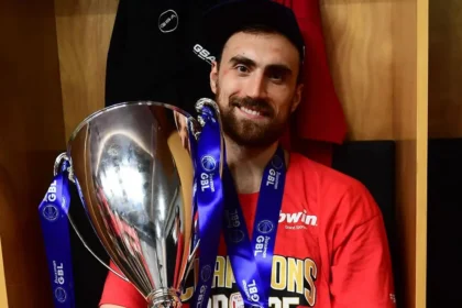 Μιλουτίνοφ