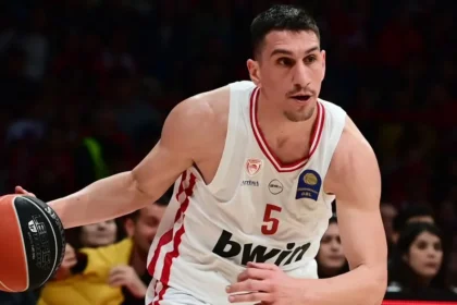 Γιαννούλης Λαρεντζάκης