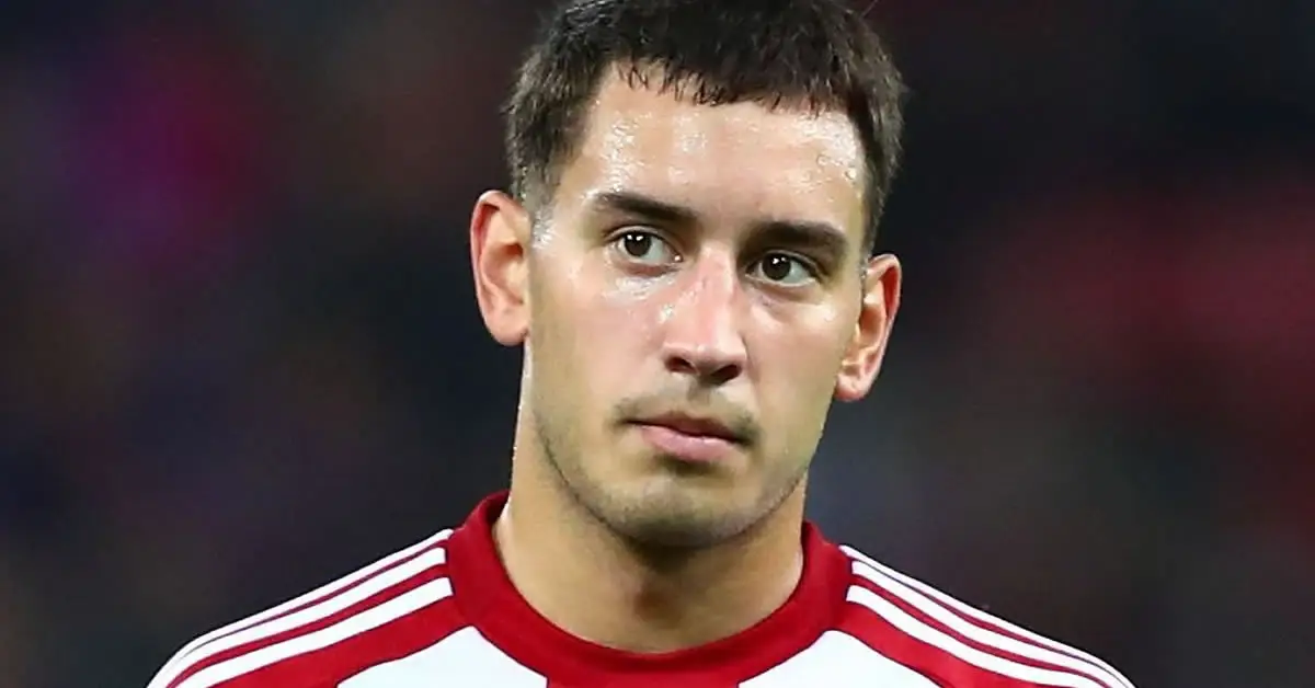 Ο Σαντιάγκο Έσε σε φάση απο αγώνα του Ολυμπιακού