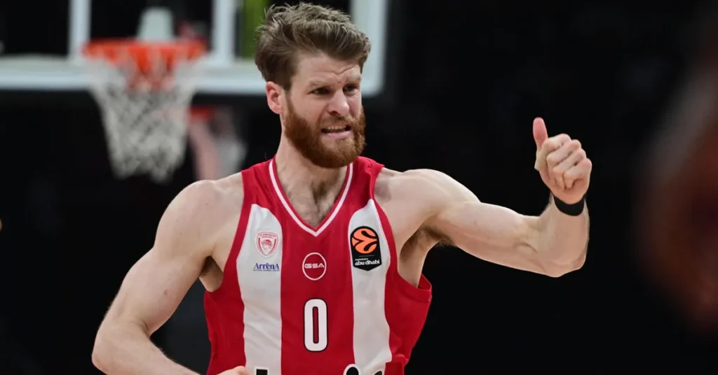 Ολυμπιακός - Επιστρέφει σε αγώνα ο Τόμας Γουόκαπ (Τομας Γουοκαπ)