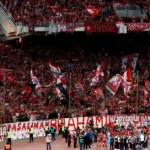 Πανοραμική λήψη του Ολυμπιακού Σταδίου της Αθήνας γεμάτο με φιλάθλους του Ολυμπιακού