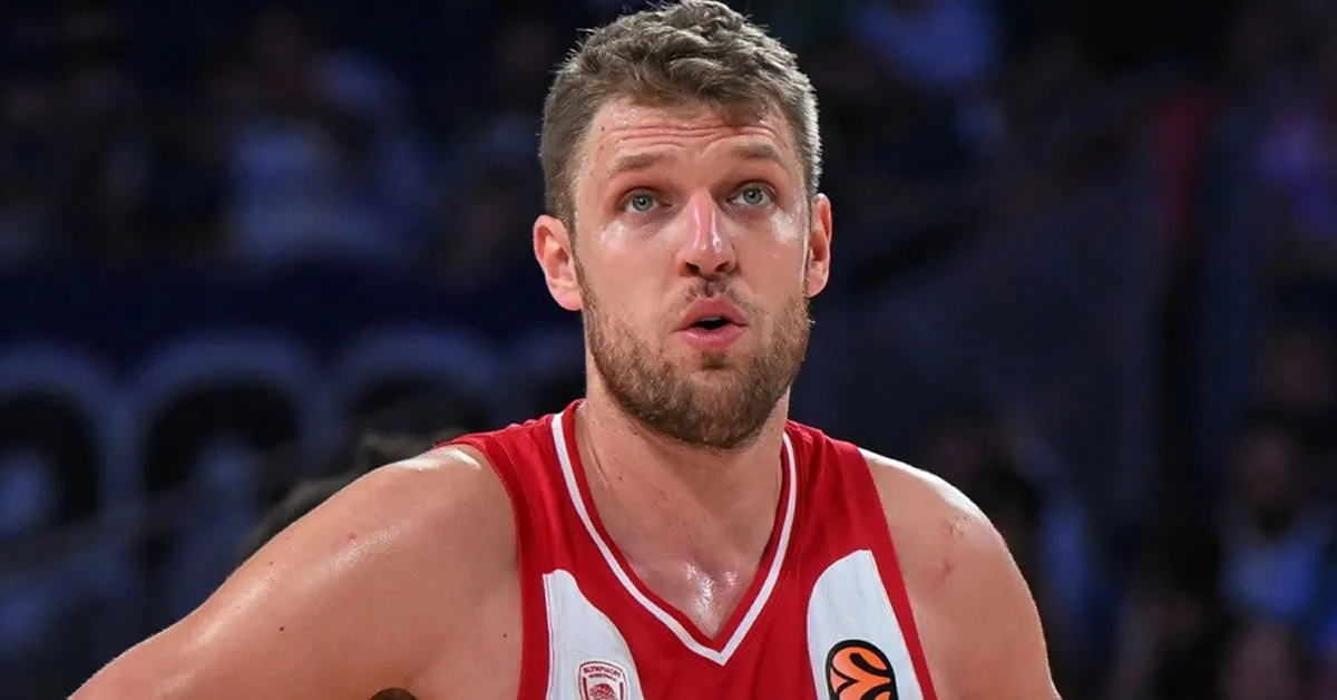 Σάσα Βεζένκοφ