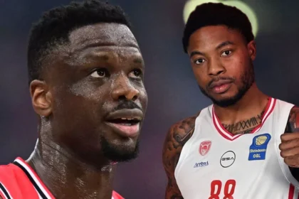 Ο Ταϊρίκ Τζόουνς με τη φανέλα του Ολυμπιακού