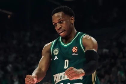 Ο Τι Τζέι Σορτς σε δράση στο παρκέ με τον Παναθηναϊκό και ο Σιλβέν Φρανσίσκο, εν μέσω μεταγραφικών σεναρίων.