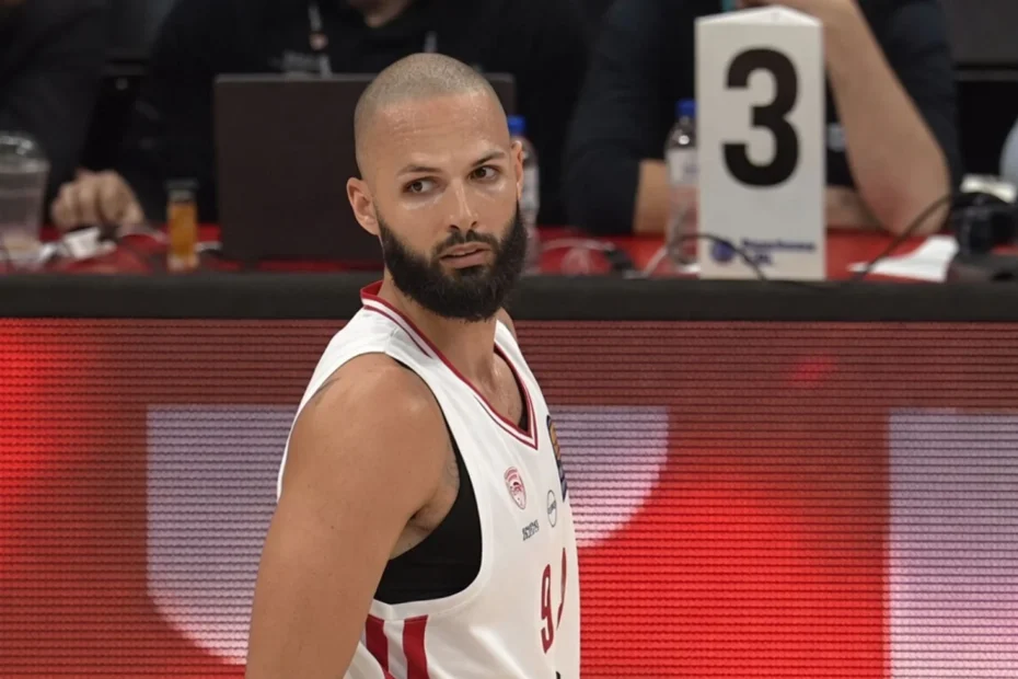 Εβάν Φουρνιέ: «Ο Βεζένκοφ είναι MVP» — Το μήνυμα μετά το 94-84