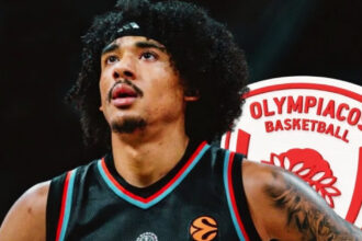 Ο Τζάρεντ Ρόντεν σε αγωνιστική δράση, αποτελώντας τον νέο μεγάλο μεταγραφικό στόχο του Ολυμπιακού.