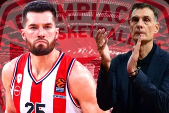 O Αλεκ Πιτερας και ο Γιώργος Μπαρτζώκας σε φάση αγώνα της Euroleague, αποτελώντας τον βασικό μεταγραφικό στόχο του Ολυμπιακού.