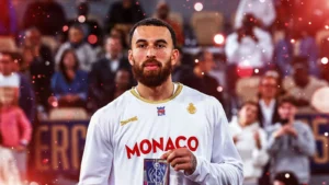 Ολυμπιακός – Μονακό: Ο Μάικ Τζέιμς μιλάει για τη σειρά της Euroleague