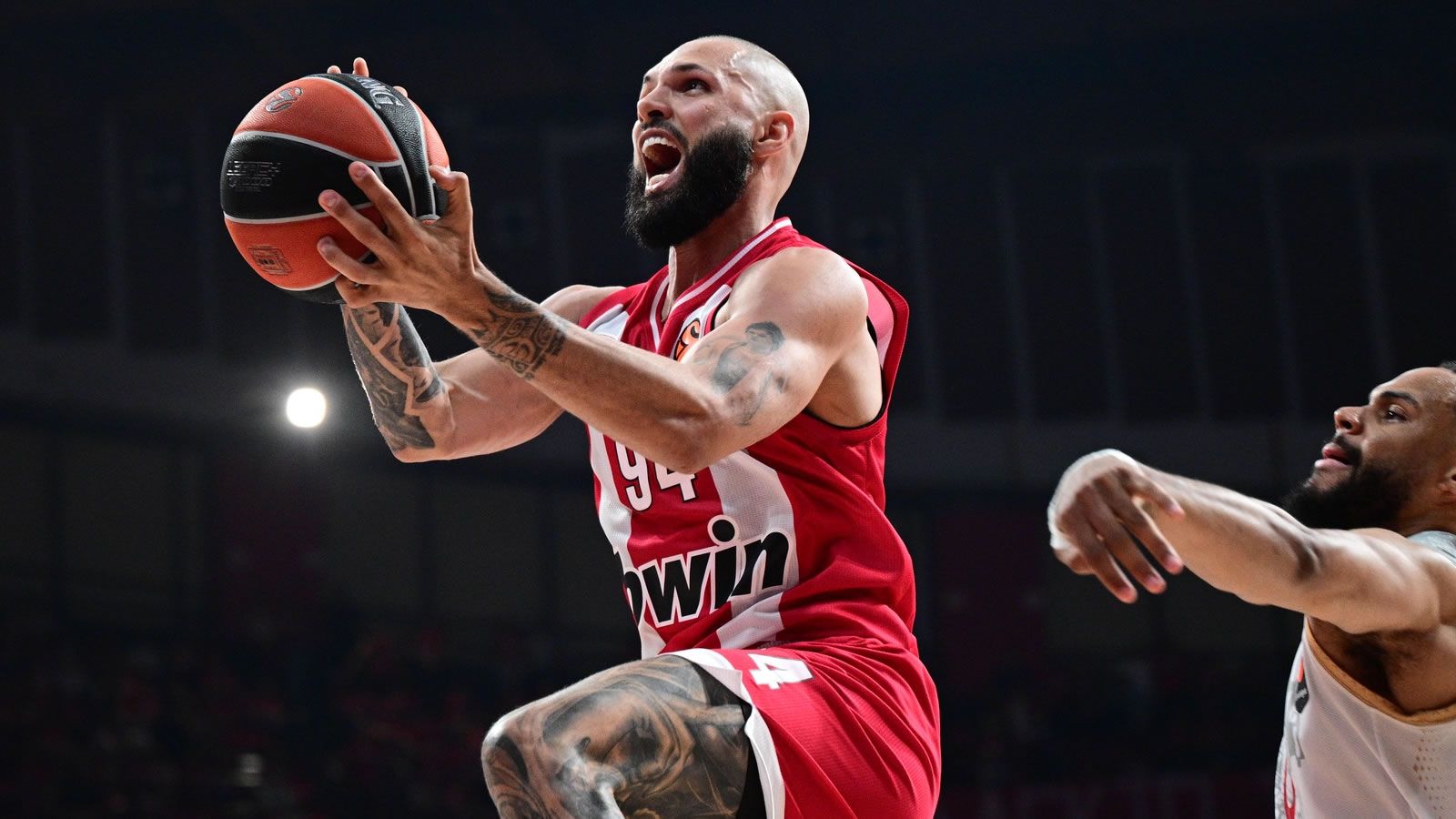 Ολυμπιακός: Επικό «πάρτι» με τη Μονακό στο ΣΕΦ και αγκαλιά με το Final Four