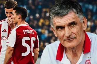 Ο Χοσέ Λουίς Μεντιλίμπαρ δίνει οδηγίες στους παίκτες του Ολυμπιακού στην προπόνηση στο Ρέντη ενόψει του ντέρμπι.