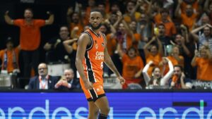 Euroleague: Σοκ με την ανάλυση Γουόρνικ – Το φάουλ που δεν δόθηκε ποτέ
