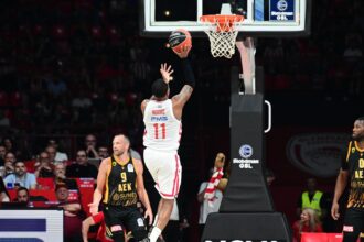 Ολυμπιακός και ΑΕΚ στα ημιτελικά της Stoiximan Greek Basket League 2026