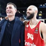 Ο Γιώργος Μπαρτζώκας μιλάει για τον Φουρνιέ και το Final 4 του Ολυμπιακού.