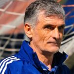 Ο προπονητής του Ολυμπιακού Χοσέ Λουίς Μεντιλίμπαρ στην προπόνηση της ομαδας