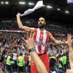 Ο Βασίλης Σπανούλης πανηγυρίζει στο Λονδίνο την κατάκτηση της Euroleague