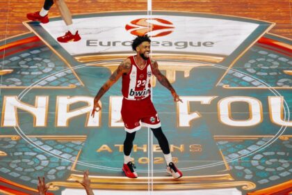 olympiacos opadoi oaka metadosi nova mute