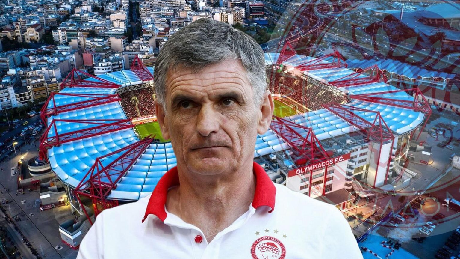 Ο προπονητής του Ολυμπιακού Χοσέ Λουίς Μεντιλίμπαρ δίνει οδηγίες κατά τη διάρκεια αγώνα στο Καραϊσκάκη.