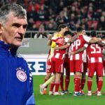 Στιγμιότυπο από ντέρμπι μεταξύ Ολυμπιακού και ΠΑΟΚ στο Στάδιο Καραϊσκάκη για τη Super League.