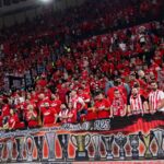 Οι παίκτες του Ολυμπιακού γνωρίζουν την αποθέωση από τον κόσμο στο ΣΕΦ