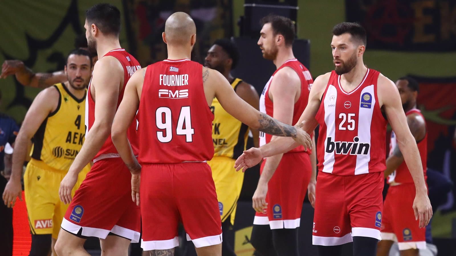olympiakos aek hmitefikos gbl sef laaro