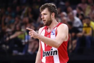 olympiakos telikos gbl aek 95 68