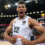Ο Έντι Ταβάρες της Ρεάλ Μαδρίτης σε παλιότερο αγώνα