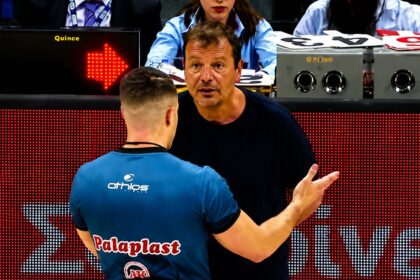 Ο Εργκίν Αταμάν διαμαρτύρεται για ακόμα μια φορά
