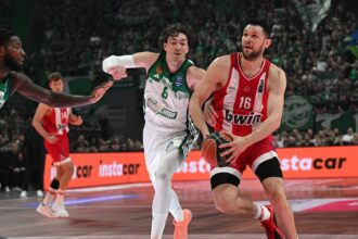 Ολυμπιακός εναντίον Παναθηναϊκού στο ΣΕΦ για τους τελικούς Basket League.