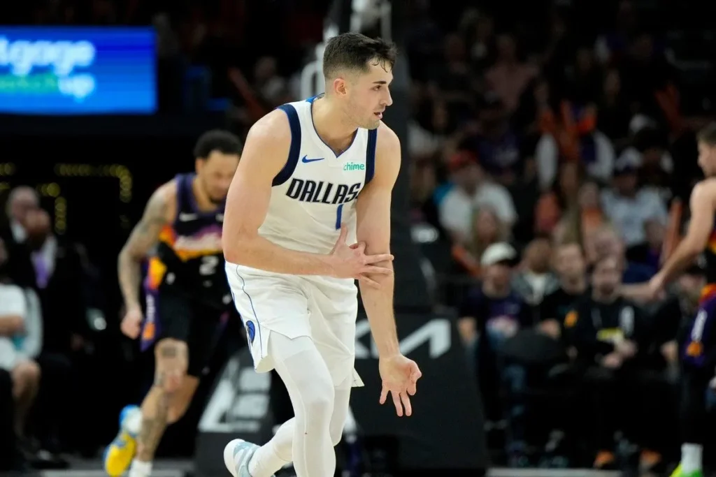Τζον Πουλακίδας: Το «κανόνι» του Summer League που τρελαίνει τους Μάβερικς και τον Μπαρτζώκα 1 poulakidas full
